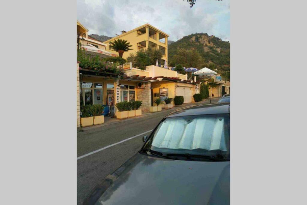 Bmv Room For 2-3 With Greenery View Sveti Stefan Exterior foto